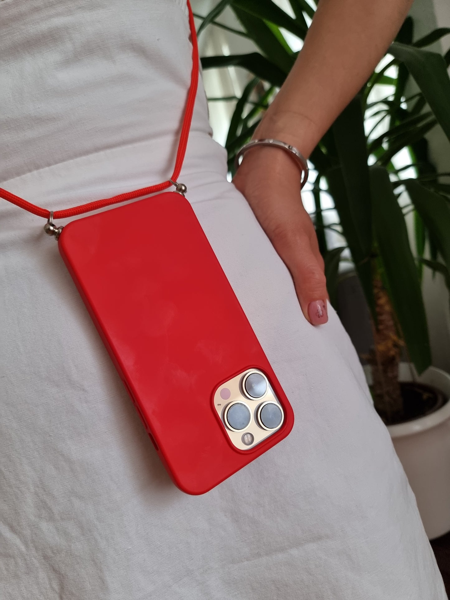 Hülle zum Umhängen in verschiedenen Farben für iPhone