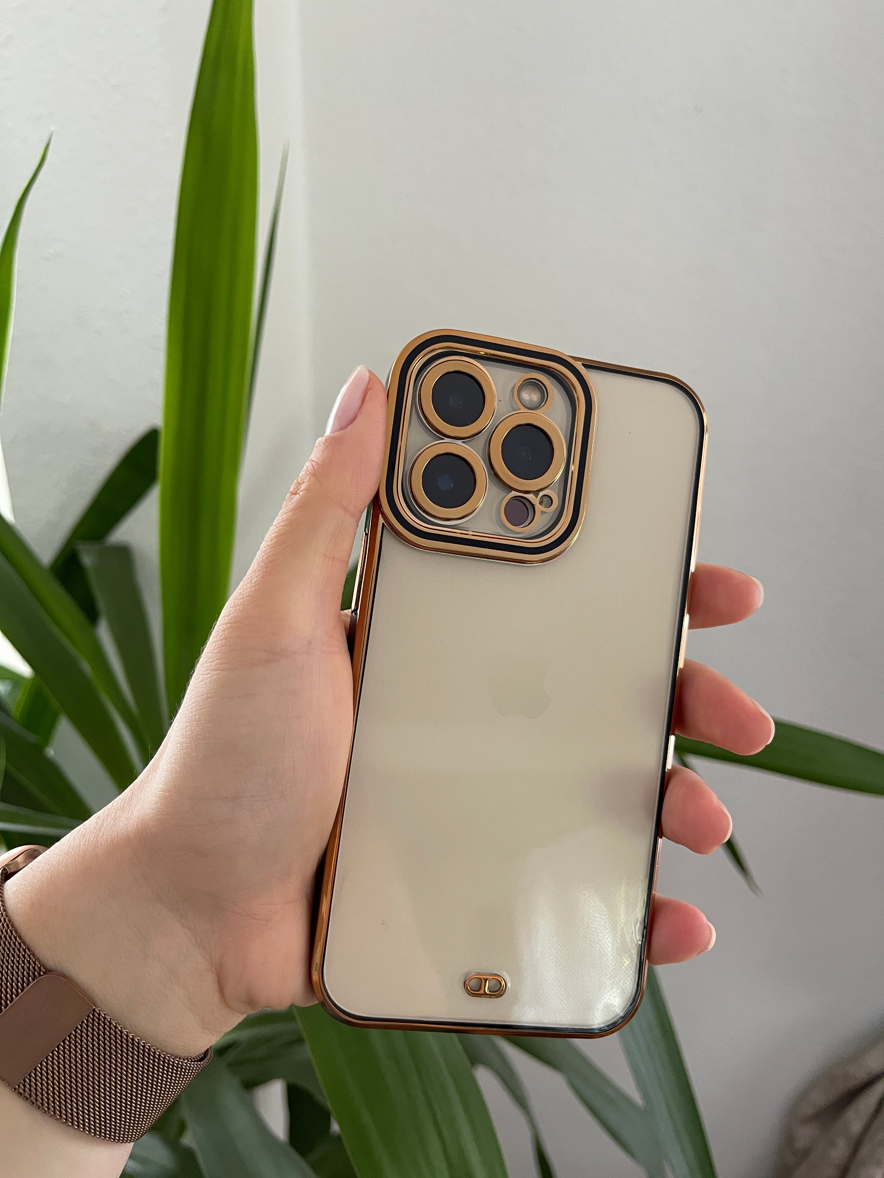Hülle mit vergoldeten Seiten für iPhone
