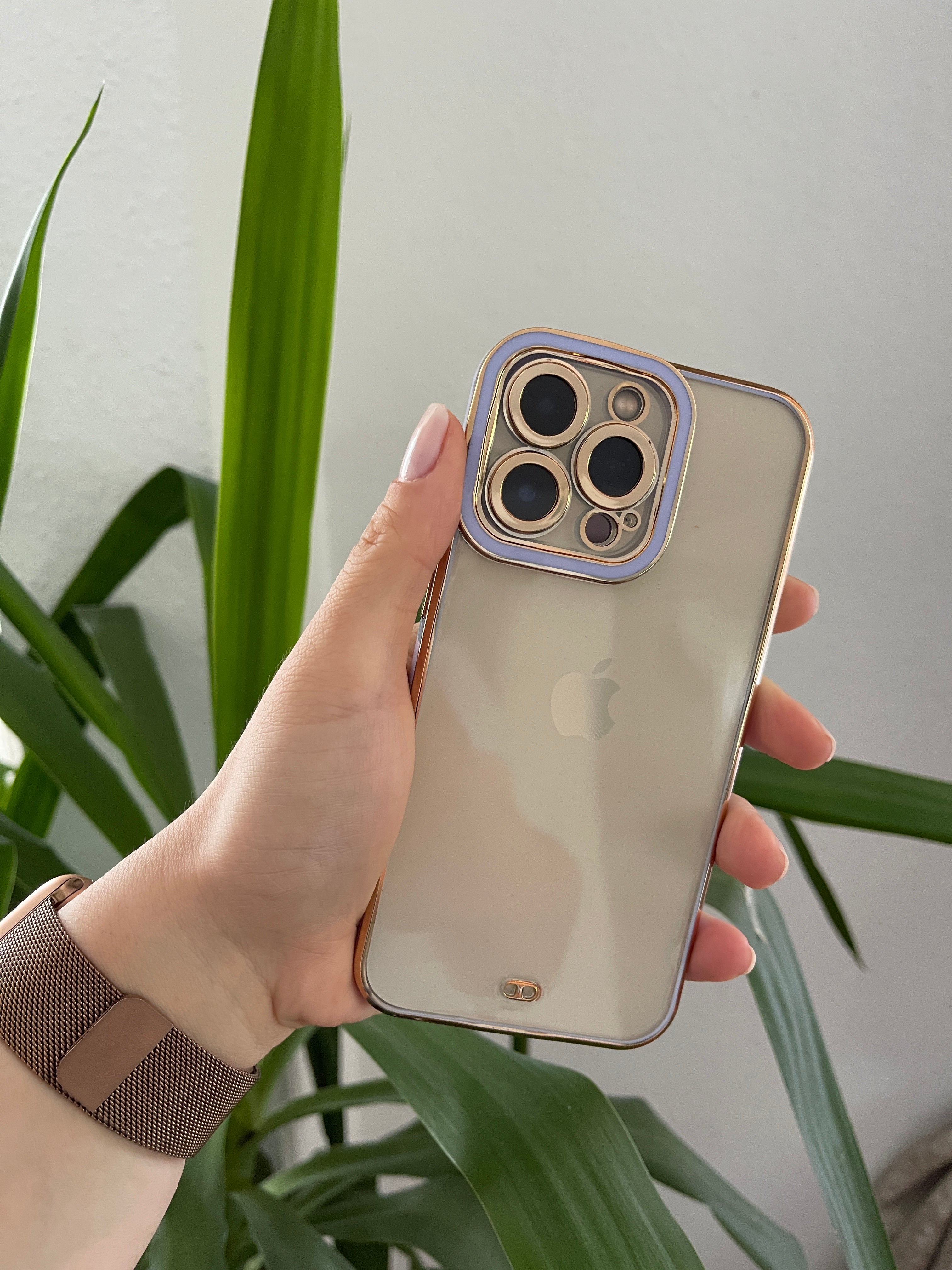 Hülle mit vergoldeten Seiten für iPhone