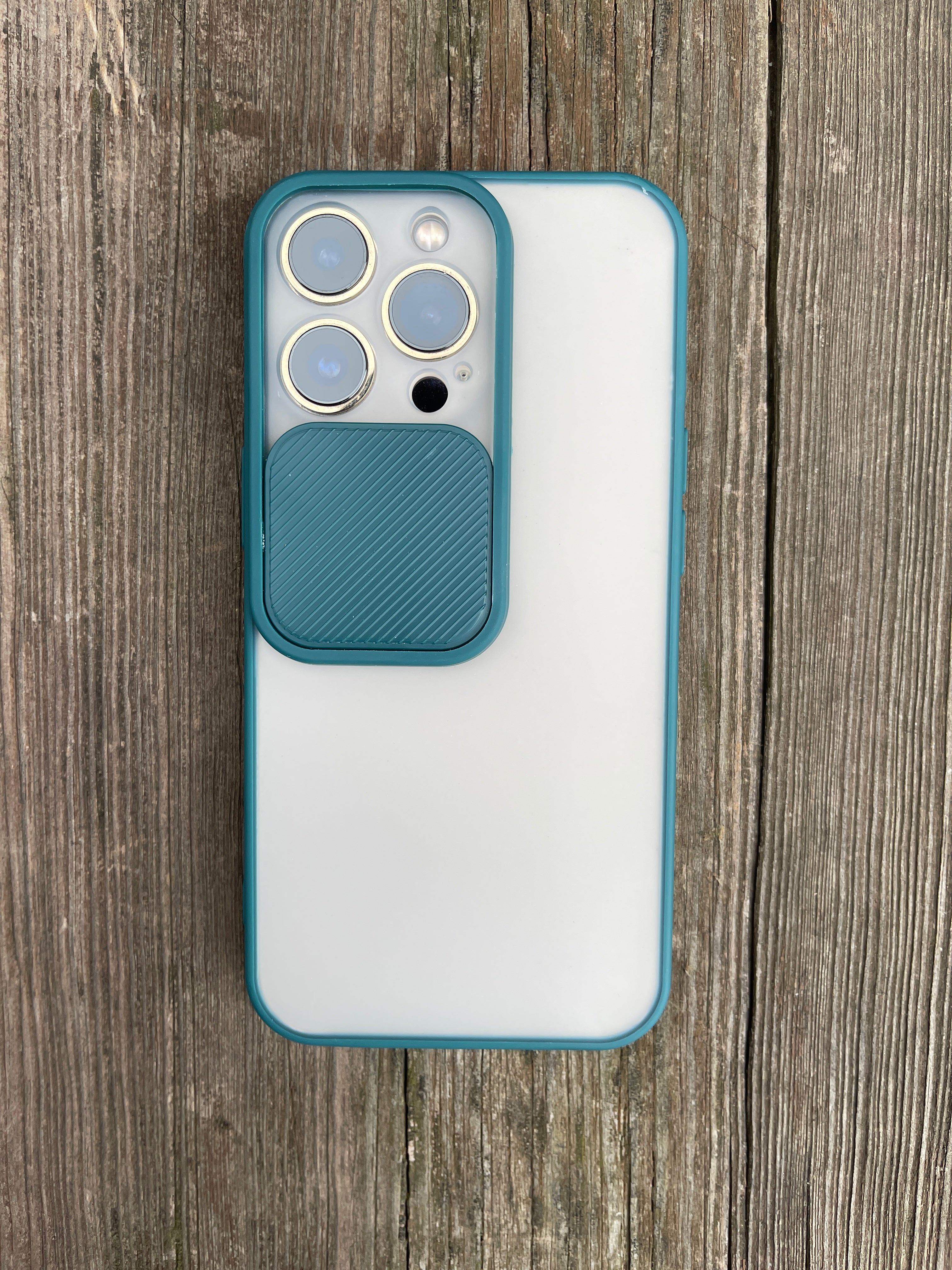 Hülle mit verschiebbarer Kameraabdeckung für iPhone