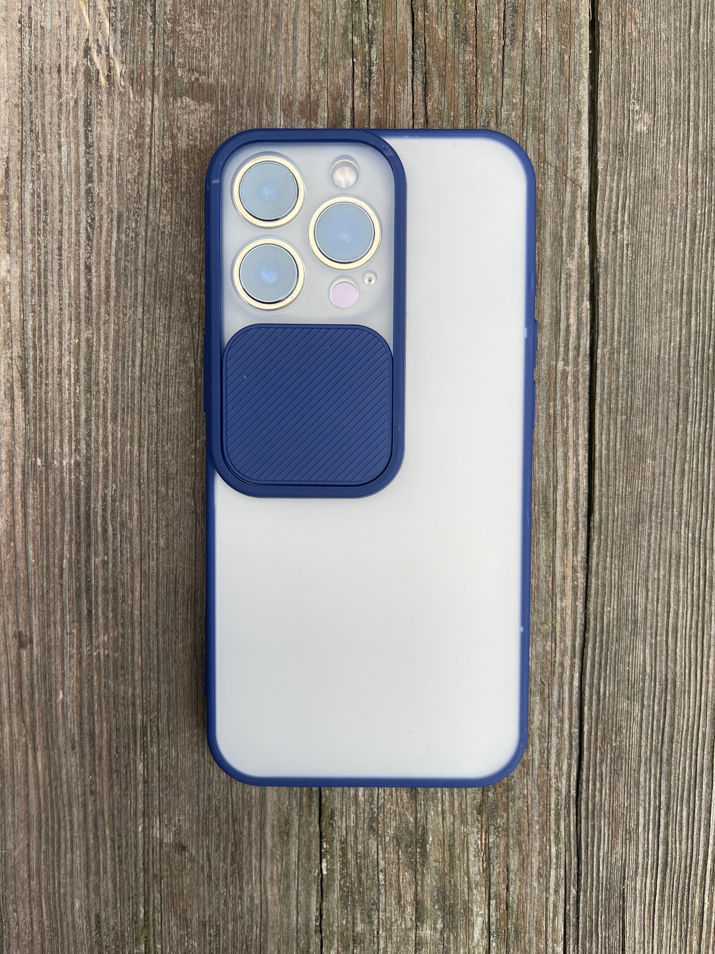 Hülle mit verschiebbarer Kameraabdeckung für iPhone